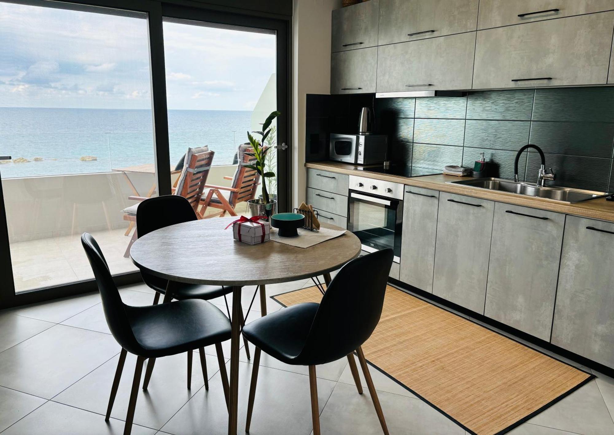 Zonapartments A Sea View-City Center Ханья Экстерьер фото